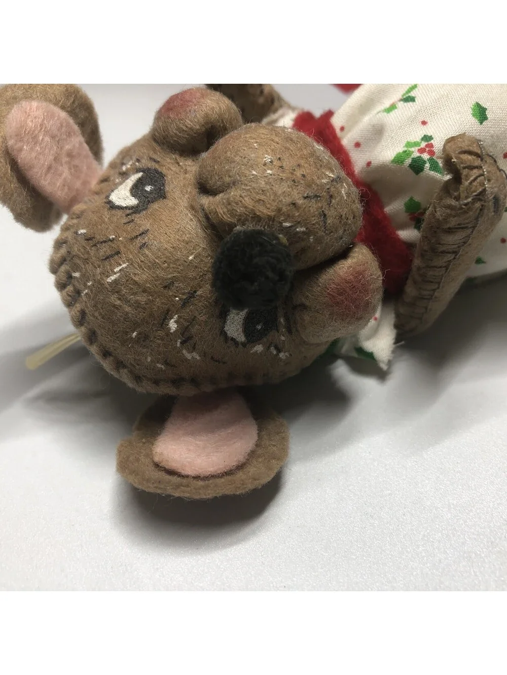 Santakins Mariana 1982 Christmas Mouse Bendable Ornament Figure By Rennoc Corp